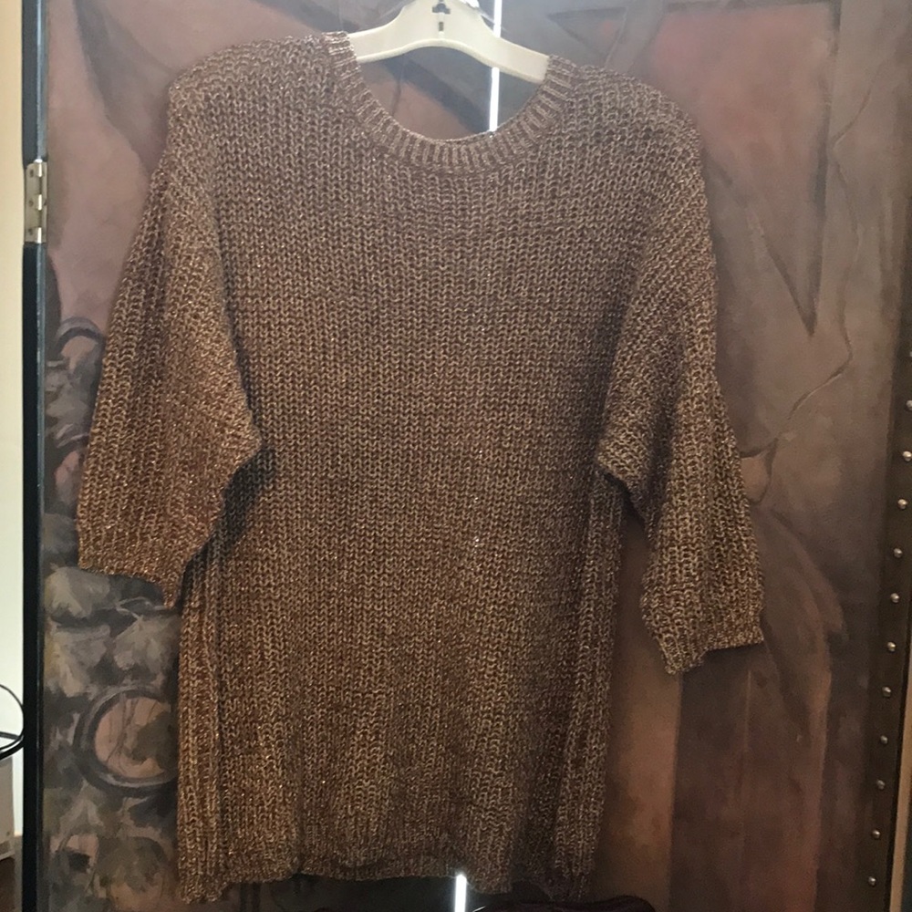 🆕Sweater Top gold qtr sleeve Sz M New w/tag Knit